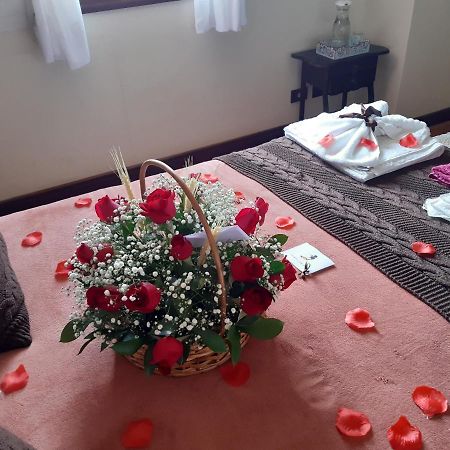 Pousada Toca Dos Tucanos Campos do Jordão Екстериор снимка